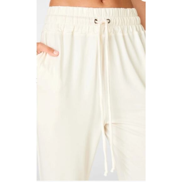 Fabletics Womens White Blaine Harem Jogger Sweatpants Pants NEW Size XL - Picture 12 of 12